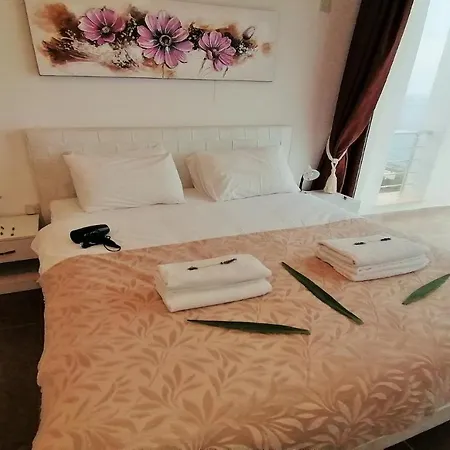Villa Blue Ocean Villa, 3 Bedroom Villa With Private Pool, Wifi Internet World Tv *