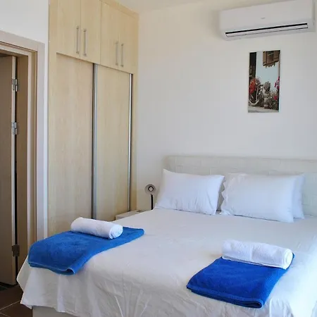 Blue Ocean Villa, 3 Bedroom Villa With Private Pool, Wifi Internet World Tv