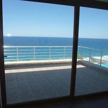 Blue Ocean Villa, 3 Bedroom Villa With Private Pool, Wifi Internet World Tv Agios Amvrosios (Kyrenia)