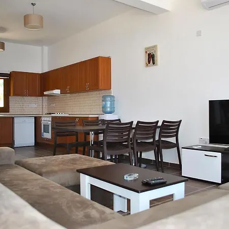 Vilă Blue Ocean Villa, 3 Bedroom Villa With Private Pool, Wifi Internet World Tv Agios Amvrosios (Kyrenia)