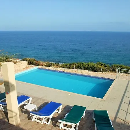 Blue Ocean Villa, 3 Bedroom Villa With Private Pool, Wifi Internet World Tv Vilă Agios Amvrosios (Kyrenia)